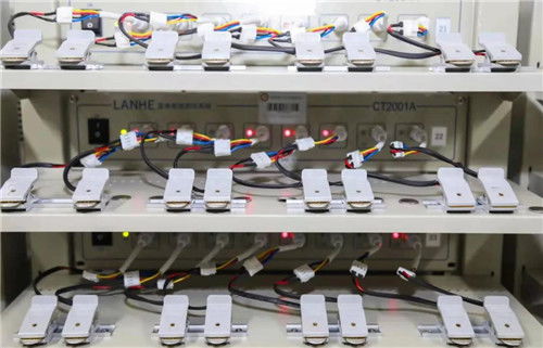 昆工团队首创电池材料制备技术 3年新增销售额累计近6亿元